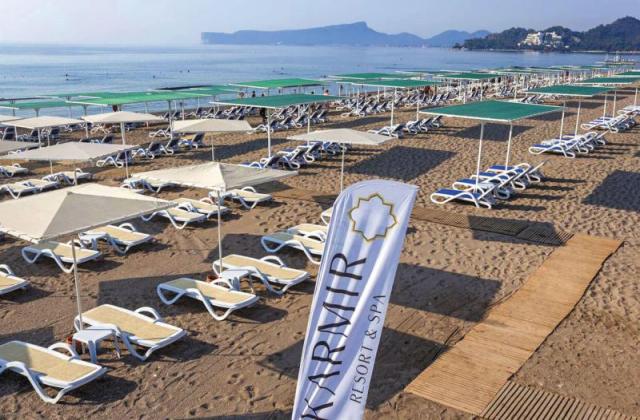Karmir resort