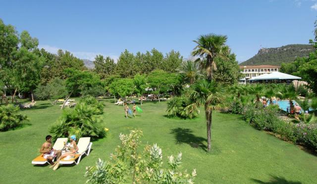 Queens Park Le Jardin