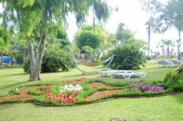 Queens Park Le Jardin