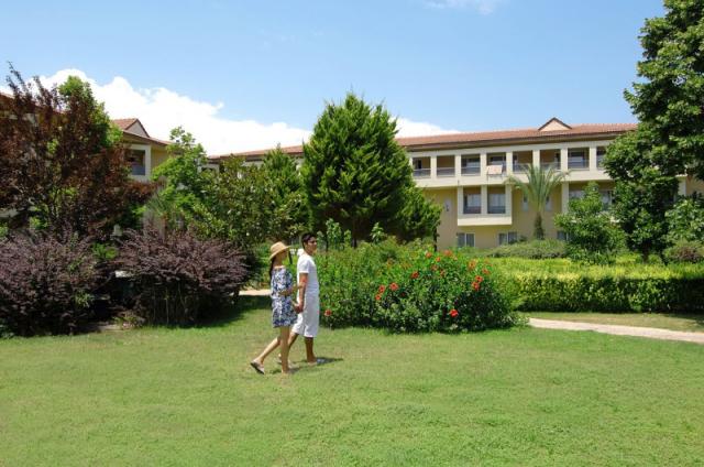 Queens Park Le Jardin