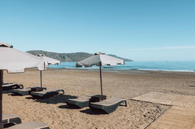 Eliros Mare Beachfront Poem