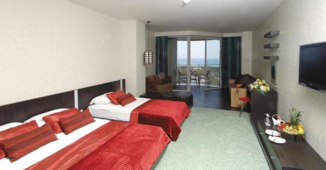 Limak Lara De Luxe Hotel & Resort