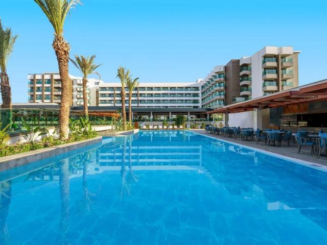Süral Saray