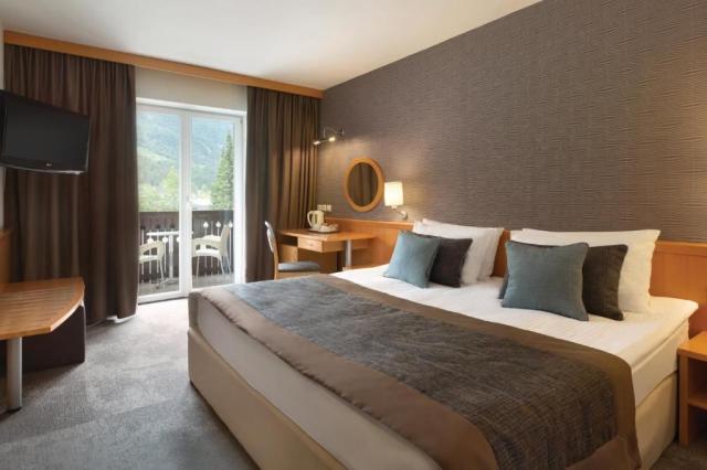 2lůžkový pokoj SUPERIOR, Ramada Resort Kranjska Gora, Slovinsko