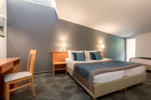 2lůžkový pokoj SUPERIOR, Ramada Resort Kranjska Gora, Slovinsko