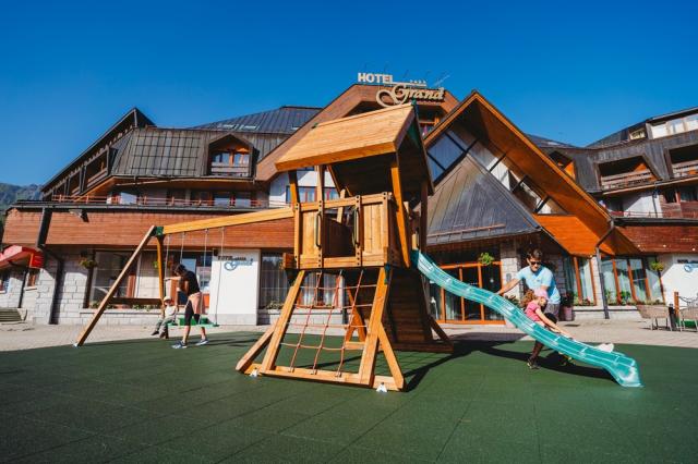 Grand hotel Jasná, Chopok, Nízké Tatry, Slovensko, Dovolená s C