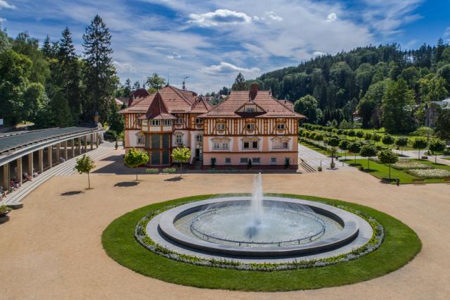Hotel Jurkovičův dům, Luhačovice, Česko, CK 