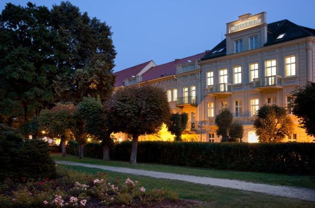 Hotel Praha, Františkovy Lázně, Česká republika: Dovolená s CK 