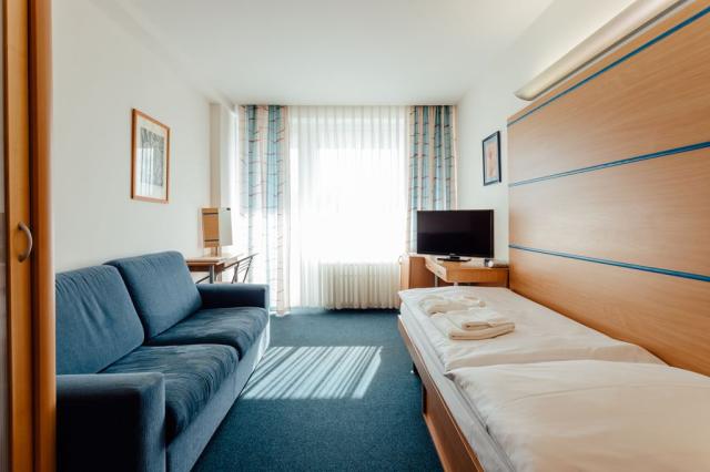 pokoj basic v 3* části hotelu