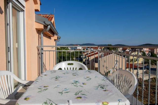 Rezort Bonaca, Vodice, Dalmácie, Chorvatsko, CK 
