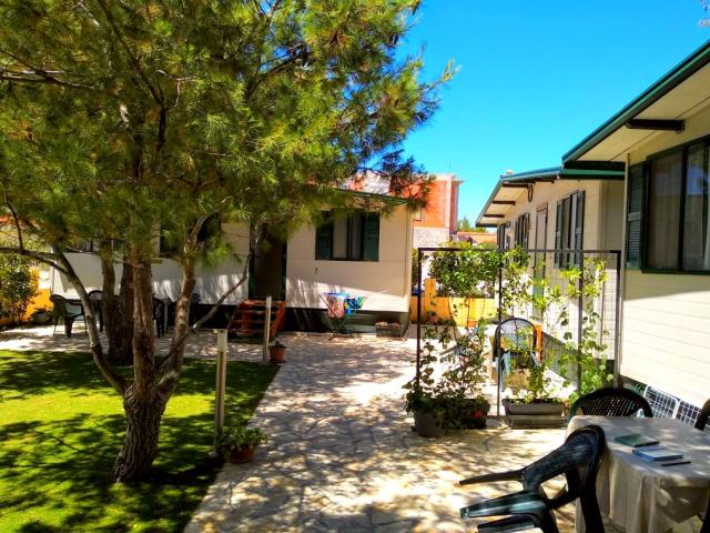 Rodinné apartmány a mobilní domky Bonaca, Vodice, Dalmácie, Cho