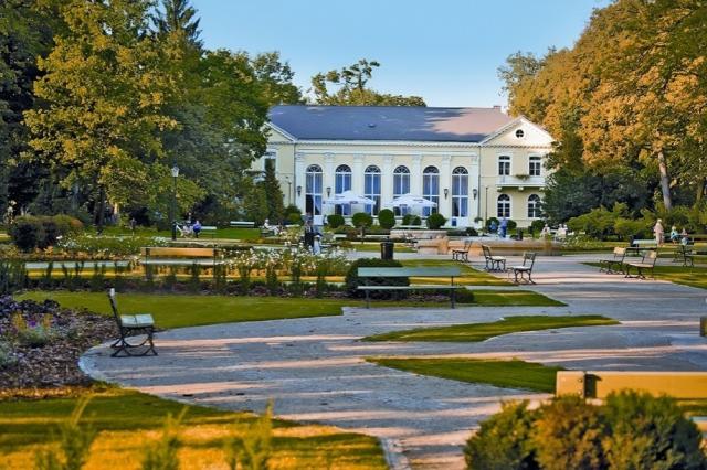 Pavilon Edward, lázně Cieplice Zdroj, Polsko: Dovolená s CK 