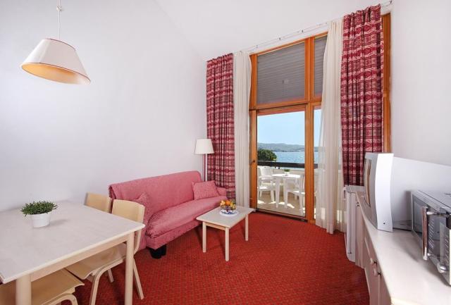 2lůžkový apartmán s přistýlkou, Vila Barka, Bernardin Resort, S
