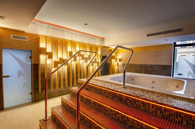 Hotel Slovakia, Trenčianské Teplice: Dovolená s CK 