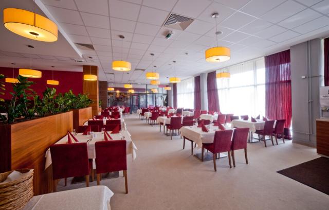 Hotel Minerál, Dudince, Jižní Slovensko: Dovolená s CK 