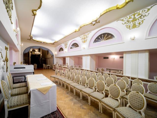 Radium Palace, Jáchymov, Západní Čechy, Česká republika: Dovole