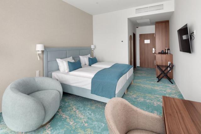 2lůžkový pokoj s výhledem do parku, Hotel Sirius, CK 