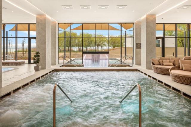 Hotel Sirius, Keszthely, Balaton, Maďarsko, CK 