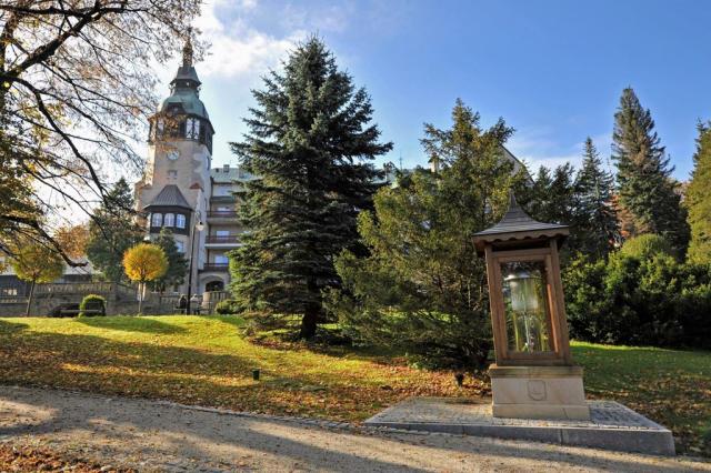 lázeňský dům Dom Zdrojowy, lázně Uzdrowisko Świeradów,  cestovn