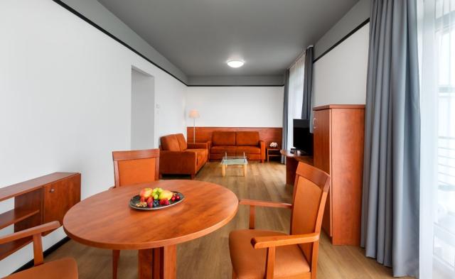 Dvoupokojový apartmán, Hunguest Hotel Buk West Wing, CK 