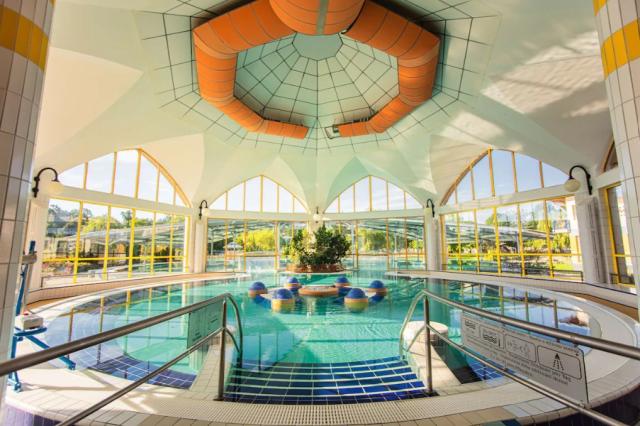 Park Inn Sarvar. Maďarsko, CK 