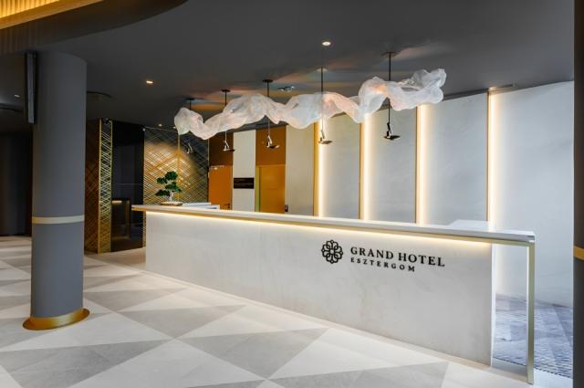 Grand Hotel Esztergom, Ostřihom, Maďarsko, CK 
