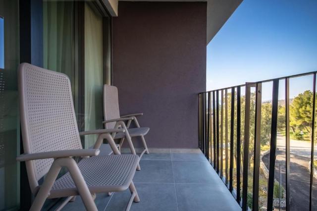 2lůžkový pokoj Standard s balkonem, Hotel Ad Turres, CK 