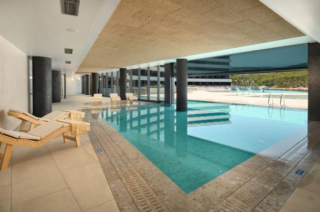 Grand Hotel View, Postira, Osrov Brač, Dalmácie, Chorvatsko, CK