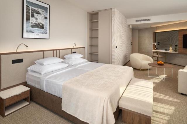 2lůžkový Bay Suite s balkonem a výhledem na moře, Grand Hotel V