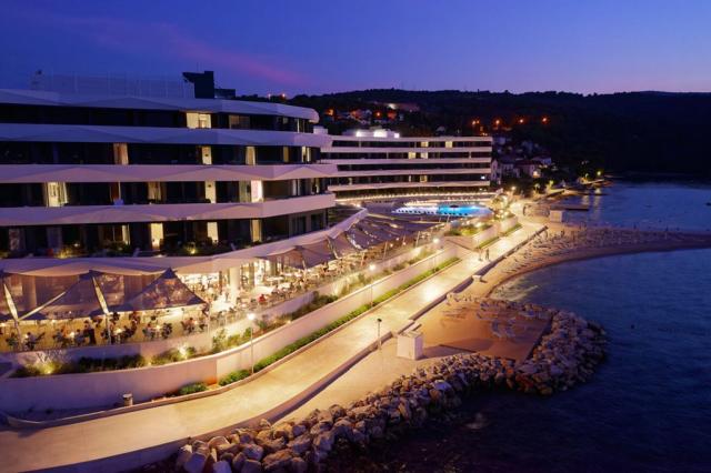Grand Hotel View, Postira, Osrov Brač, Dalmácie, Chorvatsko, CK