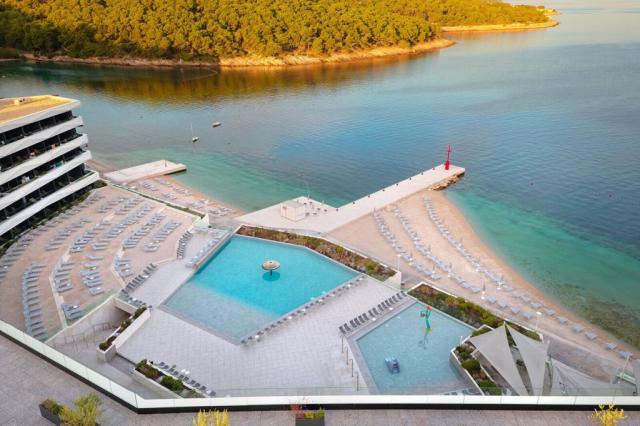 Grand Hotel View, Postira, Osrov Brač, Dalmácie, Chorvatsko, CK