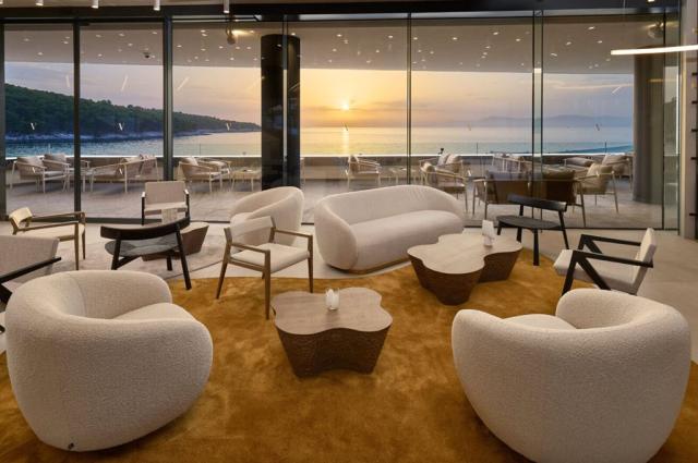 Grand Hotel View, Postira, Osrov Brač, Dalmácie, Chorvatsko, CK