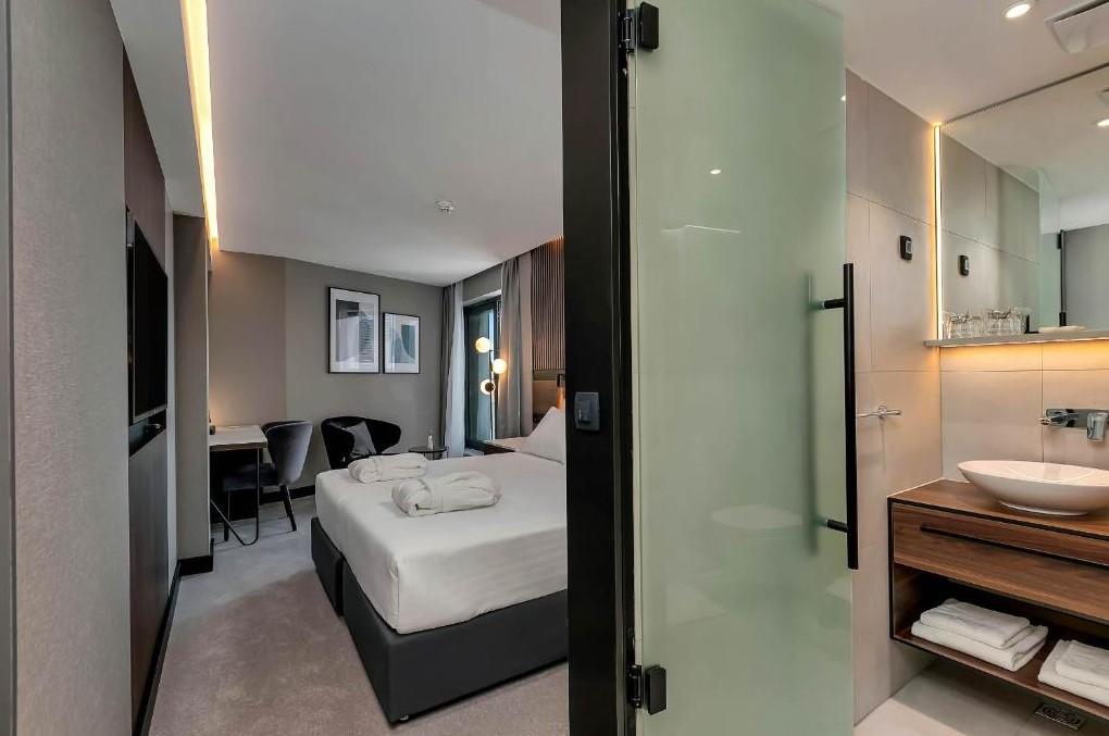 2lůžkový pokoj Standard s francouzským balkonem, Boutique Hotel