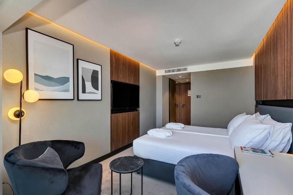 4lůžkový rodinný pokoj s balkonem, Boutique Hotel Noemia, CK