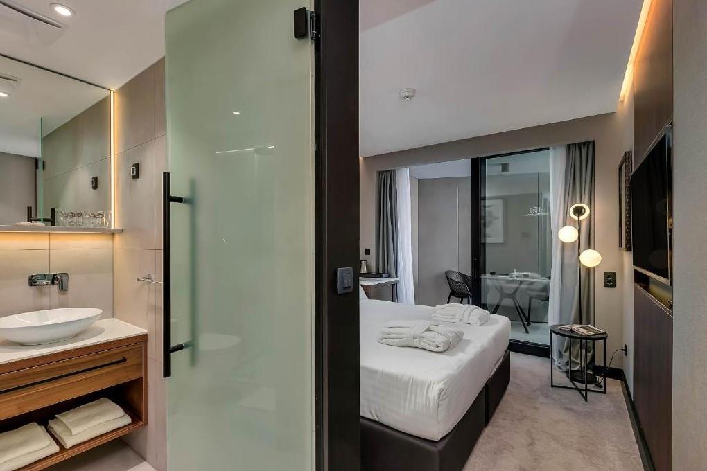 2lůžkový pokoj Standard s balkonem, Boutique Hotel Noemia, CK