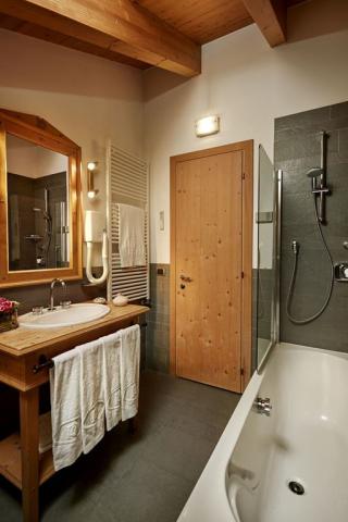 2lůžkový pokoj Standard, Hotel Rezia, Bormio, Itálie, CK 