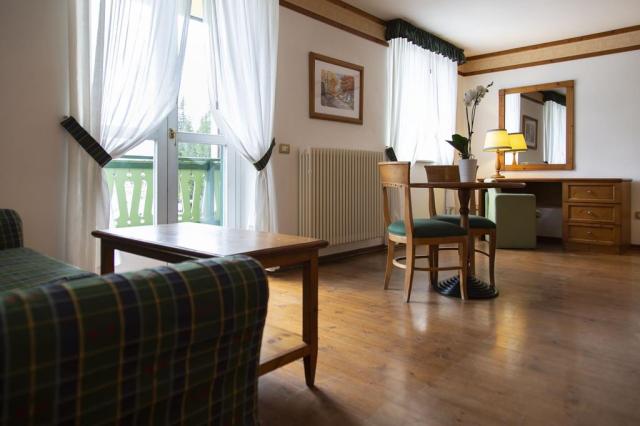 2lůžkový pokoj Superior s balkonem,  Grand Hotel Misurina, Itál