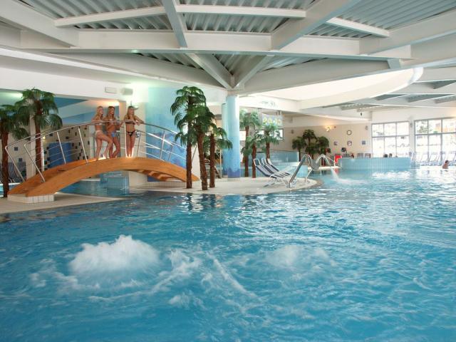 Ramada Hotel & Suites, Kranjska Gora, Slovinsko, Dovolená s CK 