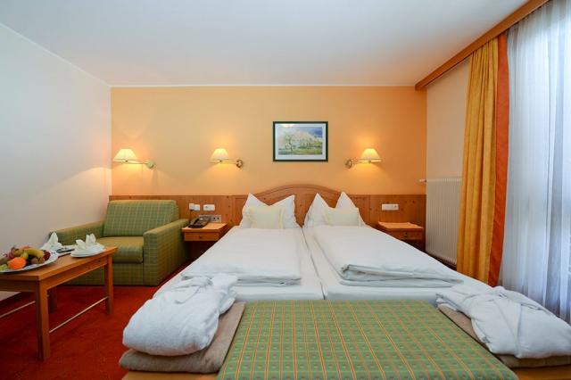 4lůžkový rodinný pokoj, Landhotel Post, Heiligenblut, CK 
