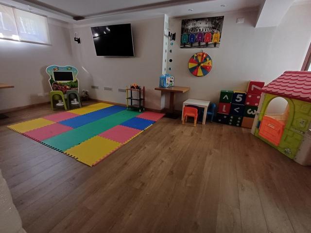 Hotel Collini, Pinzolo, Val di Sole, Dolomity, Itálie, CK 