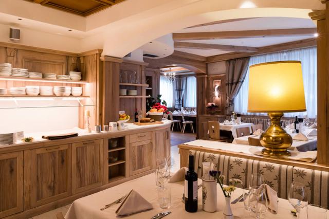 Hotel Collini, Pinzolo, Val di Sole, Dolomity, Itálie, CK 
