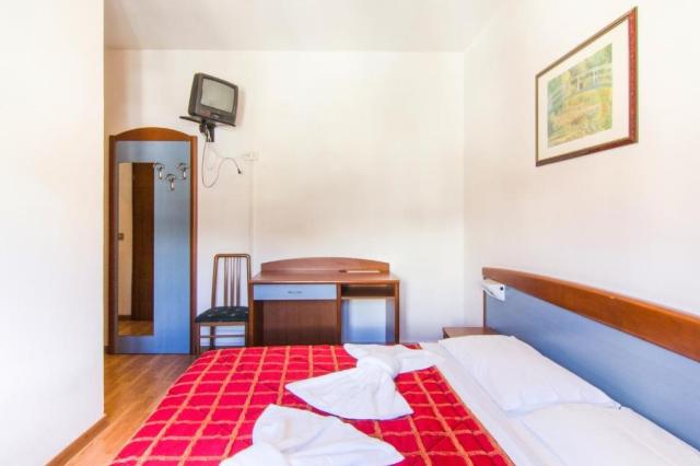 2lůžkový pokoj, Excelsior Hotel Cimone, CK 