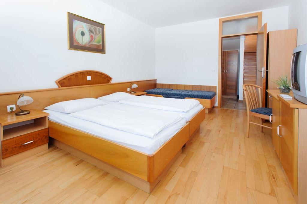 2lůžkový pokoj, Hotel Brinje, Rogla, Slovinsko, CK