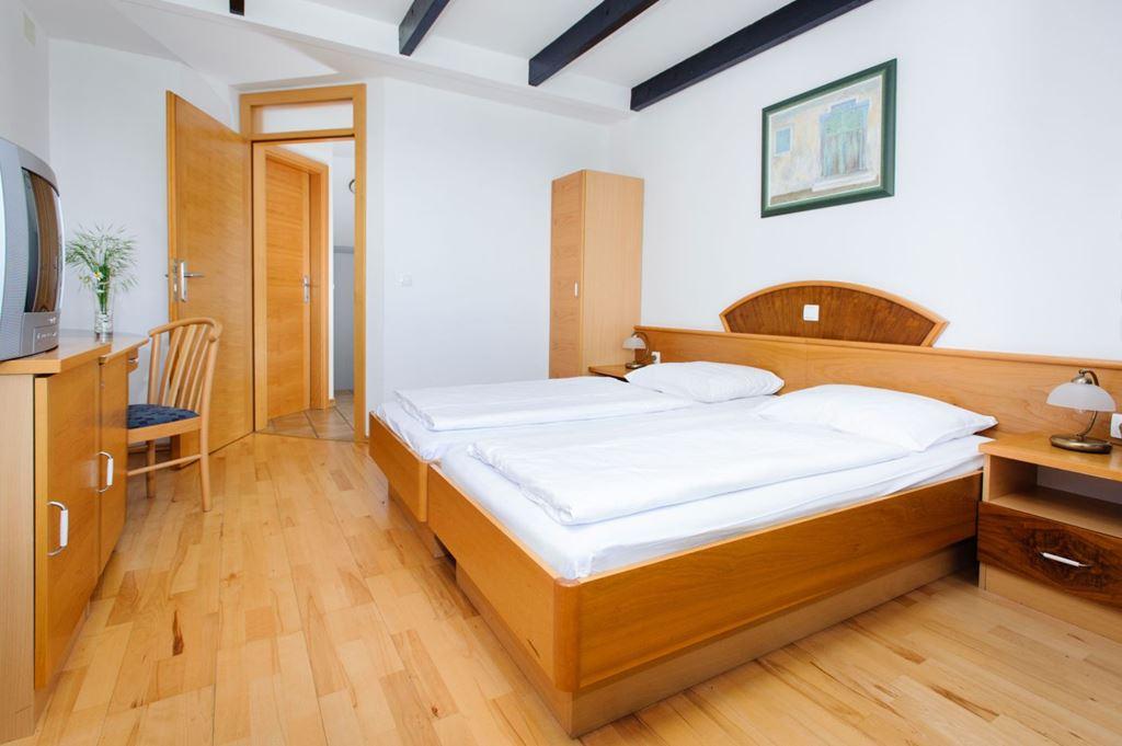4lůžkový pokoj, Hotel Brinje, Rogla, Slovinsko, CK