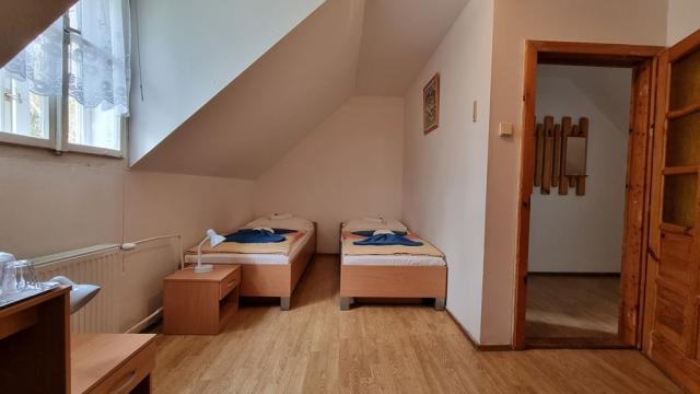 2-lůžkový buňkový pokoj