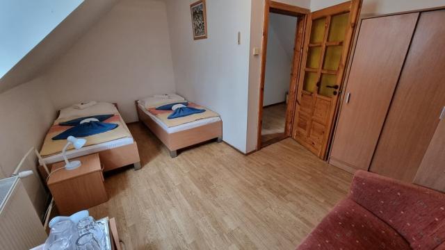 2-lůžkový buňkový pokoj