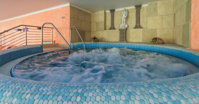 Grand Hotel Primus, Terme Ptuj, Slovinsko, CK 