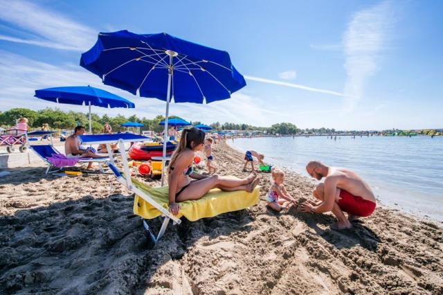 Camping Zaton Holiday Resort, Zadar, Dalmácie, Chorvatsko, Dovo