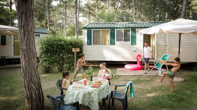 Mobilní dům F Family, Camping Sabbiadoro, Lignano, Itálie, Dovo