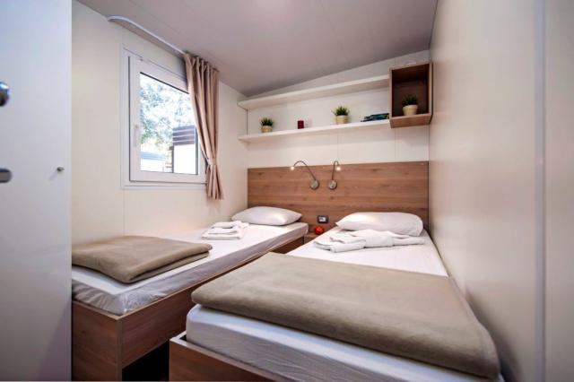 Mobilní dům MEDITERAN COMFORT FAMILY, Dvě oddělené postele 200 